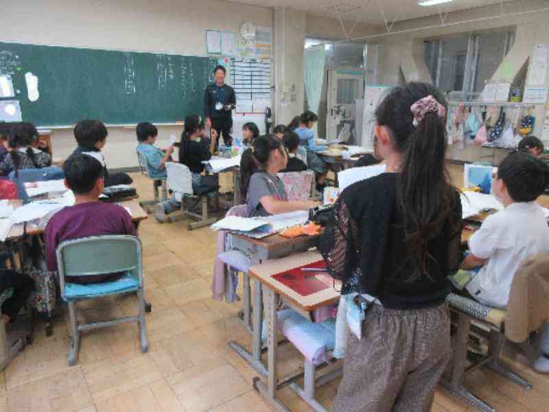 0f29a269-b067-4123-98e8-8ca43bf1596b