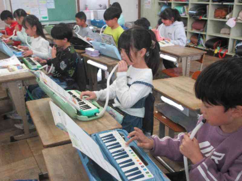 5bd6cc12-be44-40f9-b848-362689e0a317