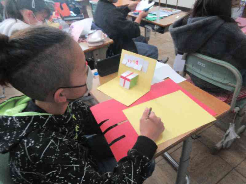 40c61e85-b34f-4512-87c6-a5bb9421497a