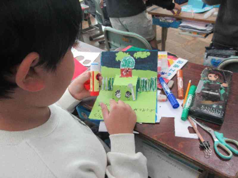 142f59f3-fab8-4c10-9cef-5bd2eae27577