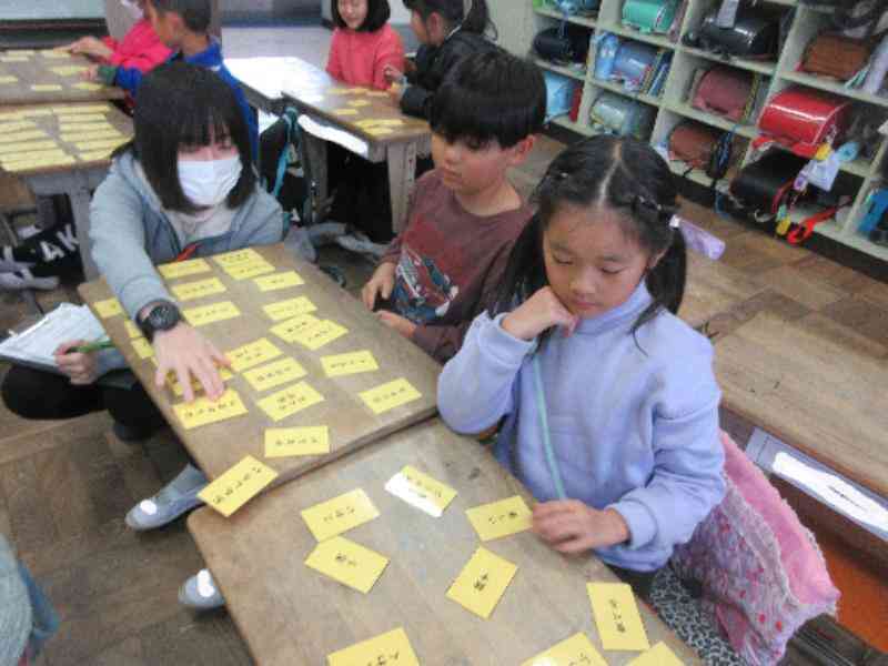 2e169c35-a4b7-4828-8407-f76af21d1a9e