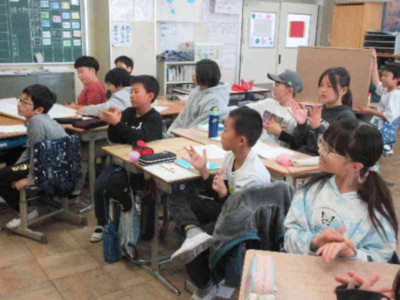 2f3f7bca-0c87-4d55-819c-3ee84b521be9