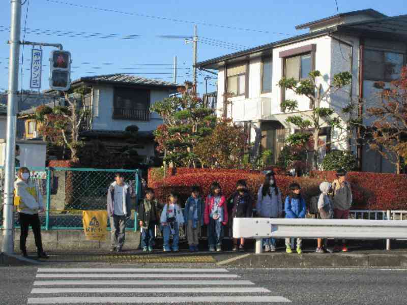 c030c65e-c381-4014-b396-fbe2f0f31e49