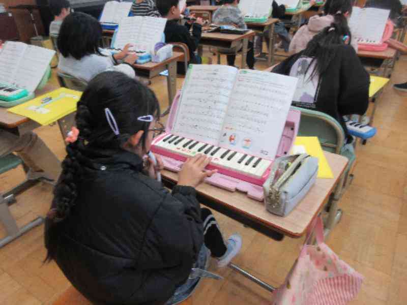 bf068497-d53b-40de-8baa-969d848aa2c6