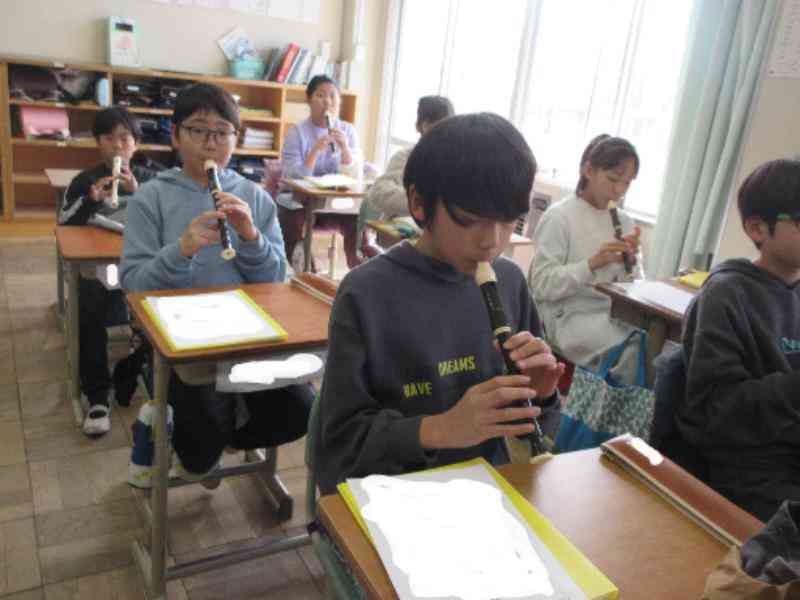 deea9e6b-76ff-4dc9-9704-8d2415594de0