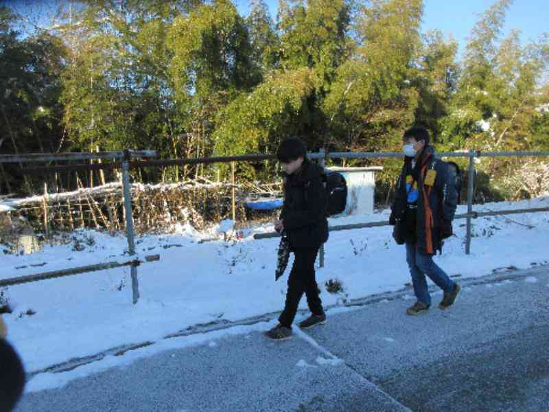 7dd132de-049f-4e5e-8e25-68ee6ec0d145