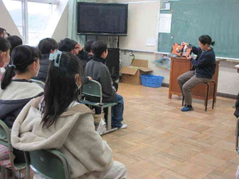 940c583a-84d8-4c78-a0ad-0083489e68e6