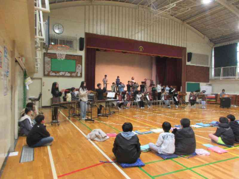 421caf63-0659-4aab-a303-3289a24e11b9