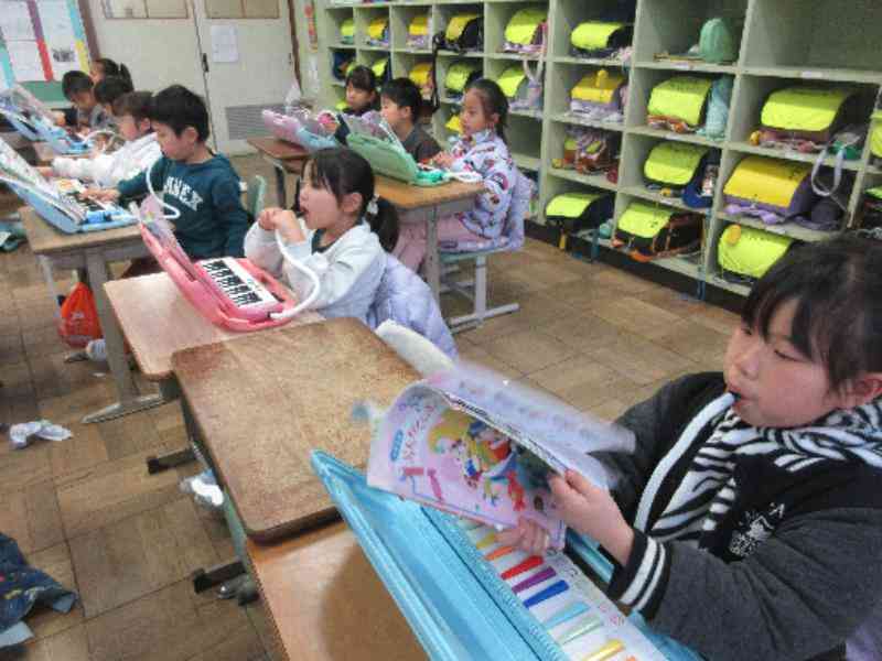 739e32af-942a-4c8d-9c61-abdfd64bdb47