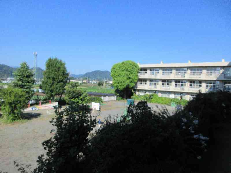 57bd3411-2bc4-4318-b085-47cd3b6d6902